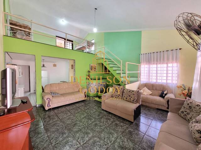 Casa para Venda em Caraguatatuba - 4