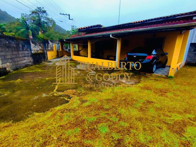 #CA0105 - Casa para Venda em Caraguatatuba - SP