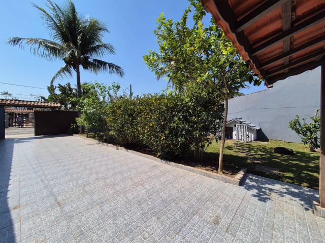 #ED0124 - Edícula para Venda em Caraguatatuba - SP